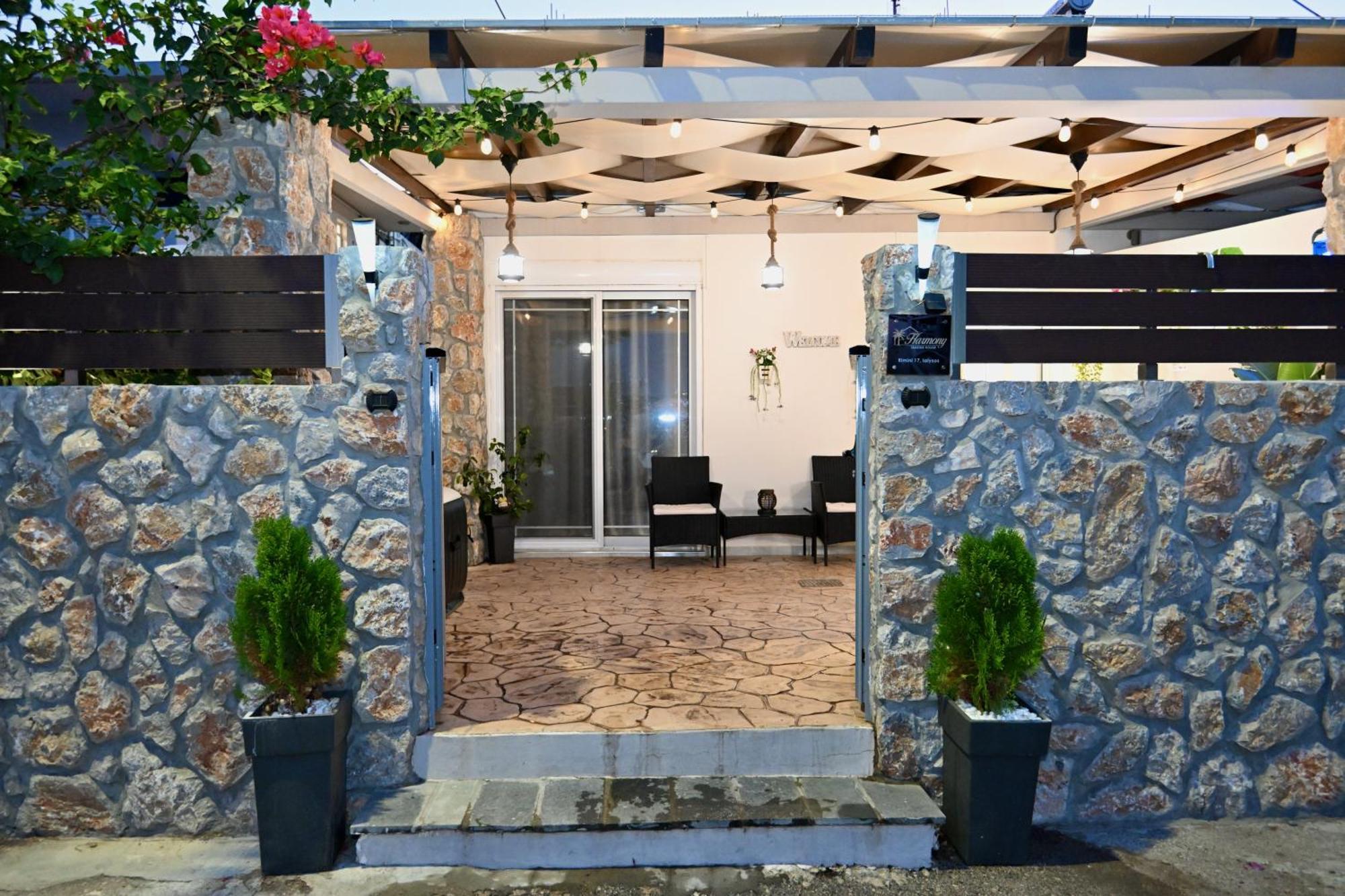 Apartamento Harmony Seaside House Ialisos Exterior foto